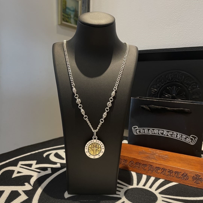 Ch**me He**ts necklaces